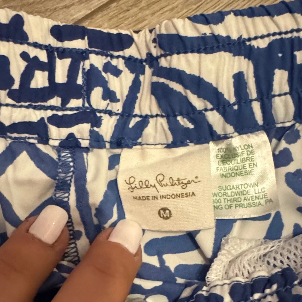 Lilly Pulitzer Blue and White Patterned Athletic Shorts